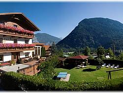 Pensión-Hostal-Bed&Breakfast Ferienwohnung Tirol - Gästehaus Edelweiss***, Austria, Tirol, Valle de Ötztal, Sautens